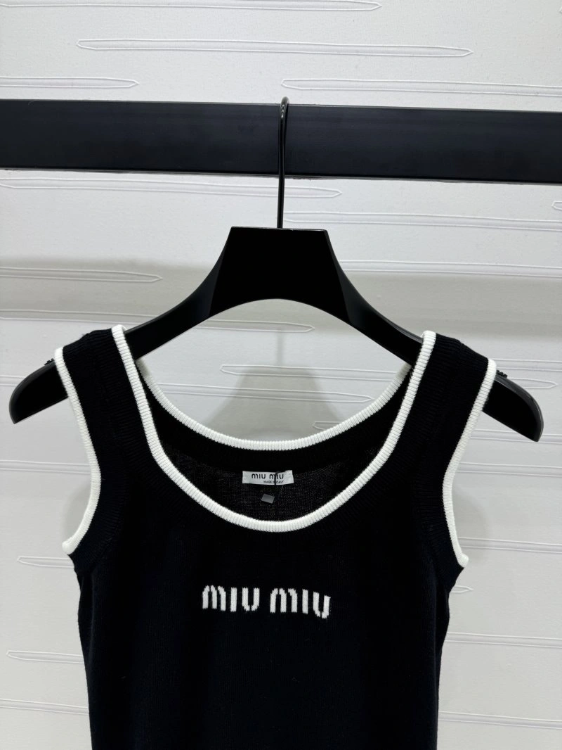 Effortless Miu Miu Vest 156043