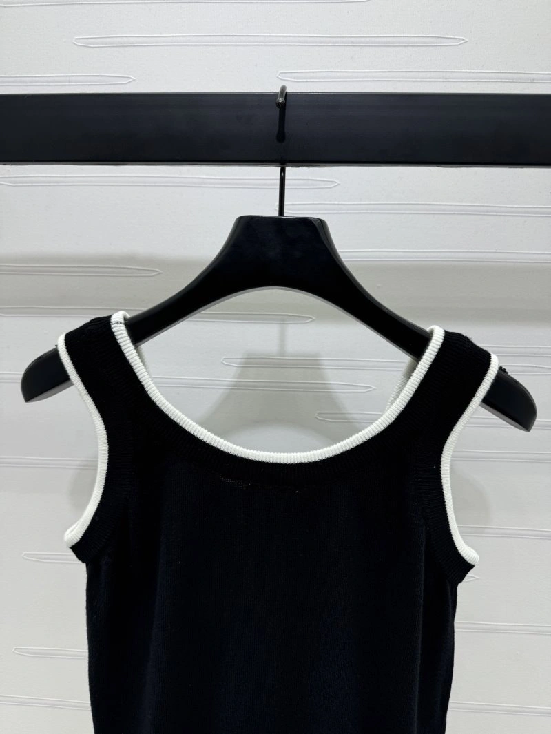 Effortless Miu Miu Vest 156043