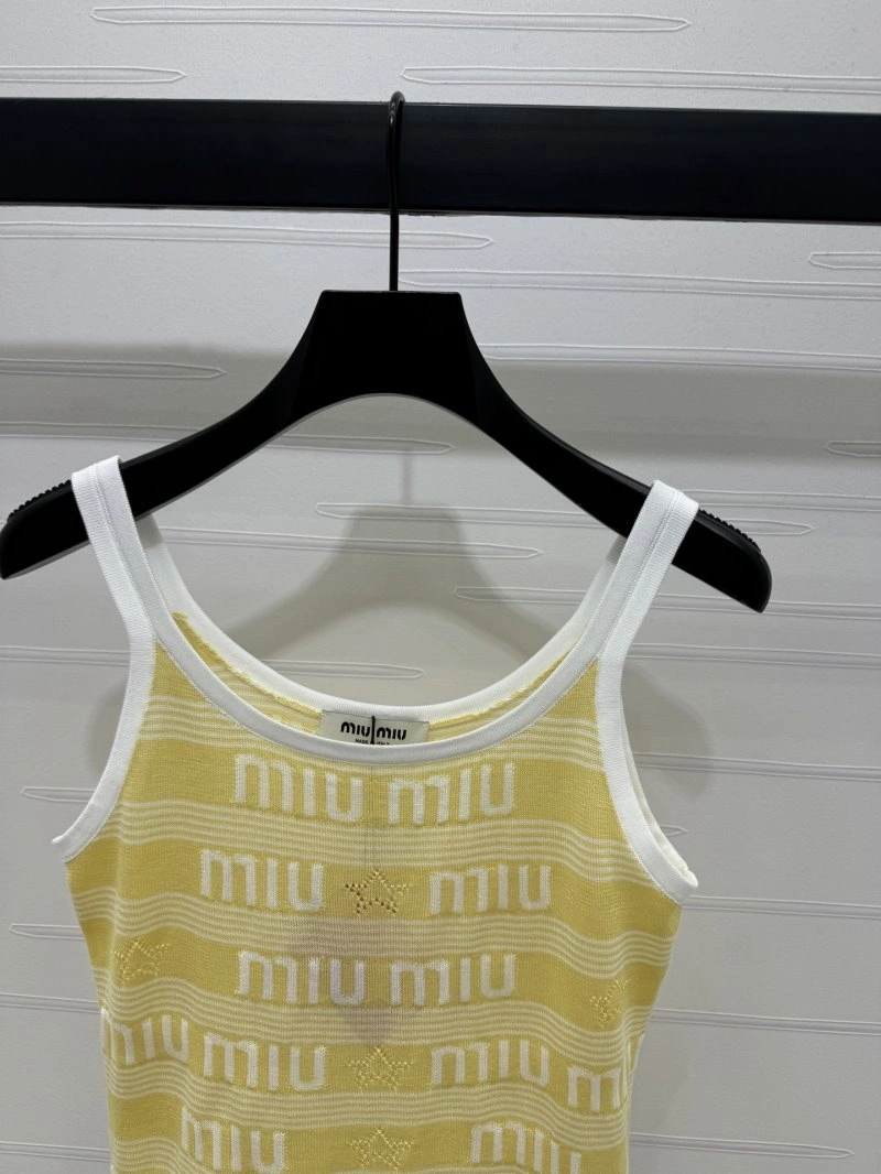 ComfortFit Miu Miu Vest 156036
