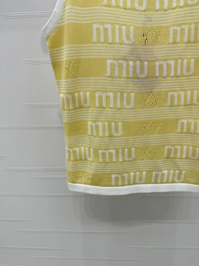 ComfortFit Miu Miu Vest 156036