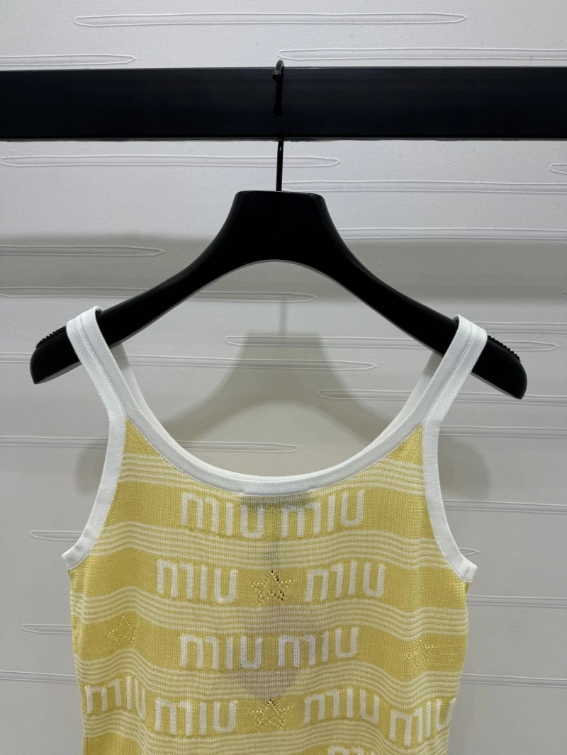 ComfortFit Miu Miu Vest 156036