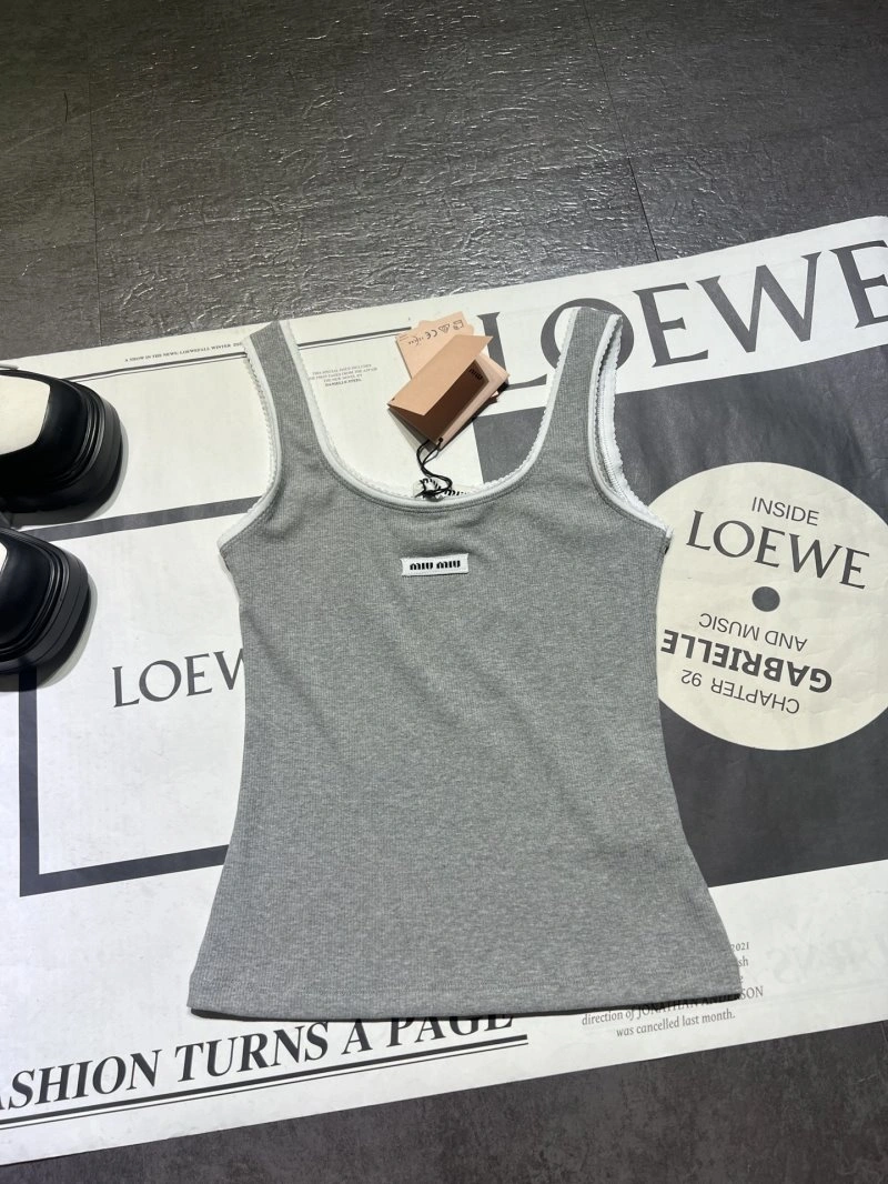 Compact Miu Miu Vest 156021