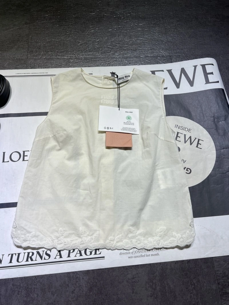 Durable Miu Miu Vest 156020