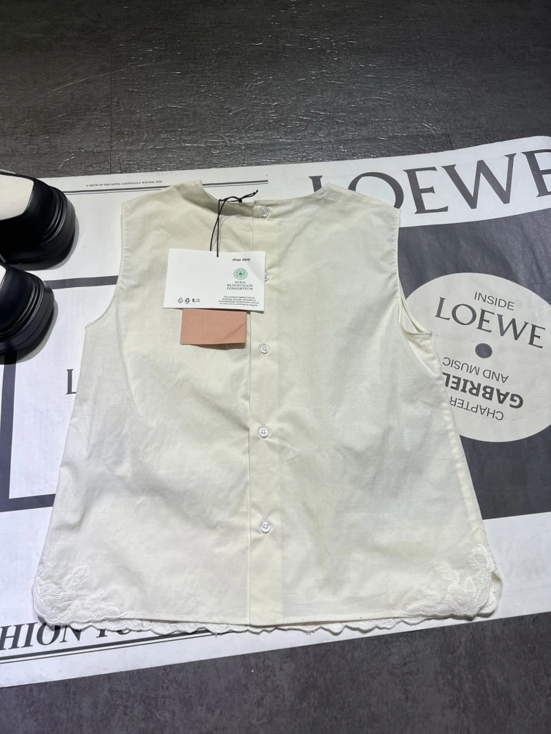 Durable Miu Miu Vest 156020