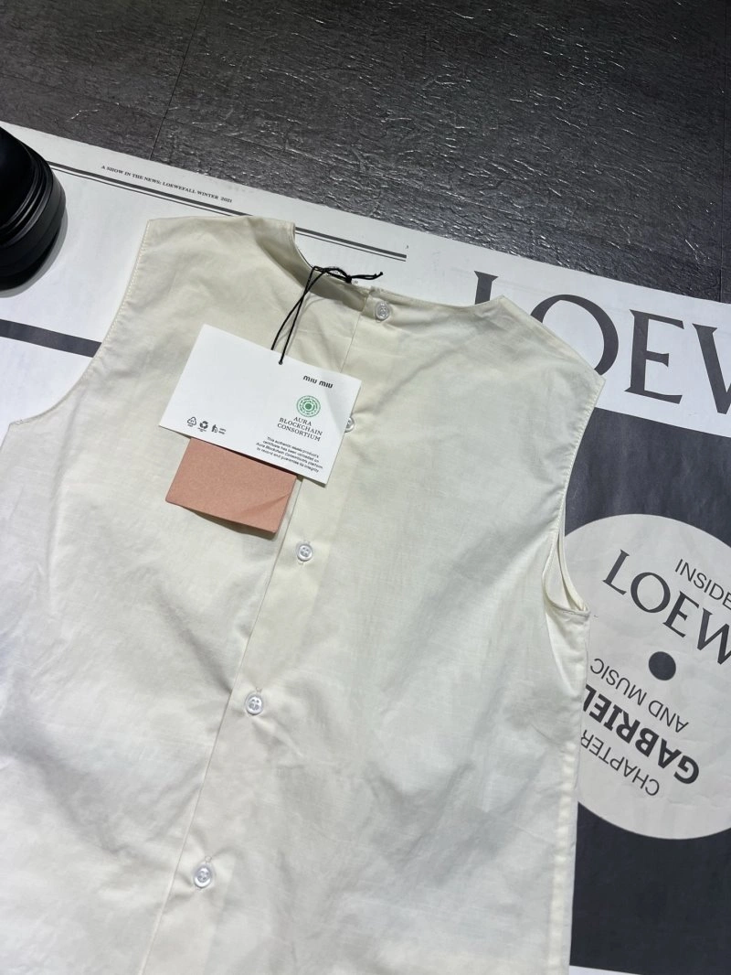 Durable Miu Miu Vest 156020