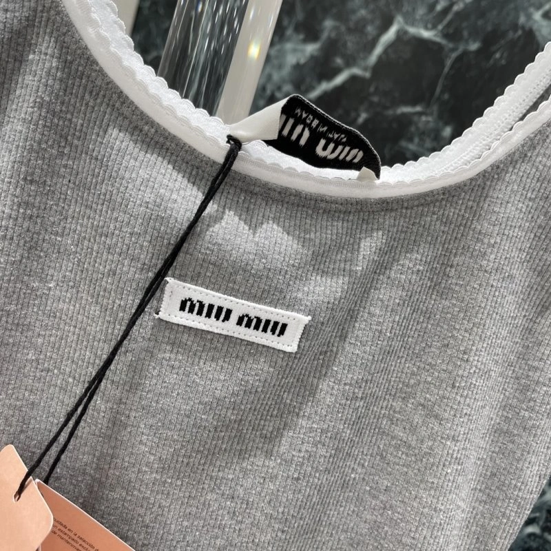 Durable Miu Miu Vest 156028