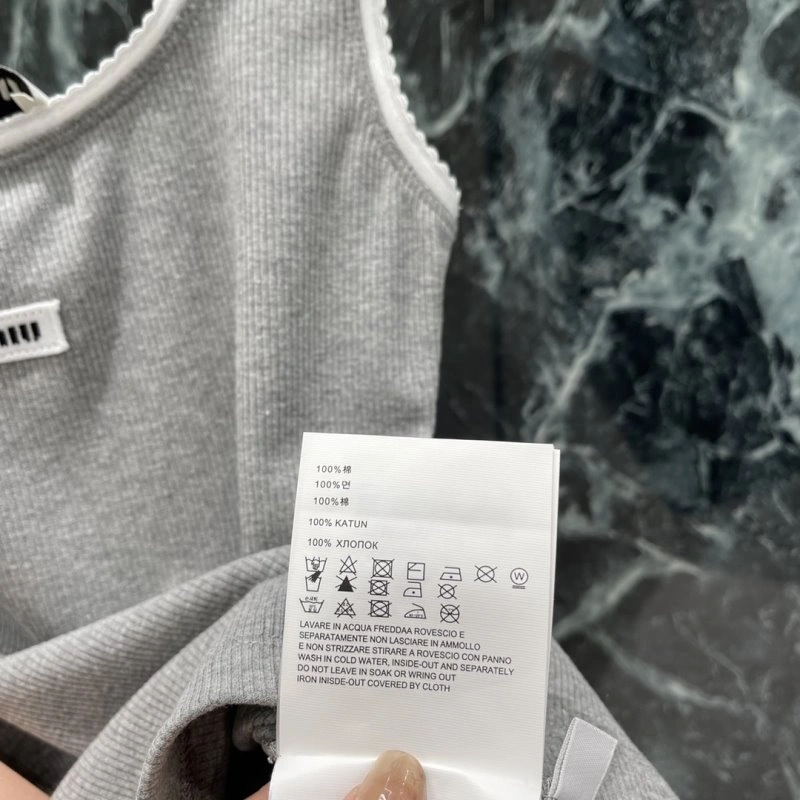 Durable Miu Miu Vest 156028