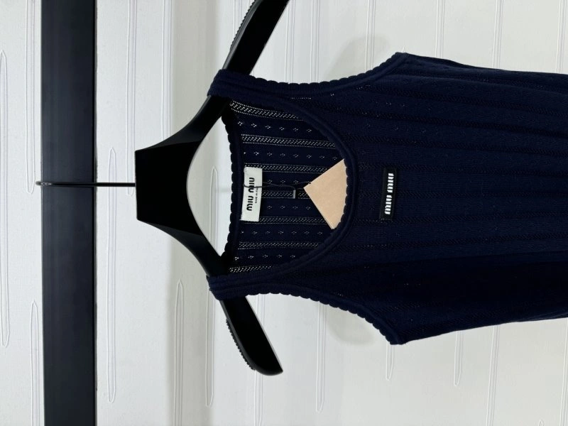 Miu Miu Vest GoodFit 156009
