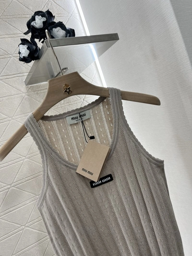 Miu Miu Vest OdorResistant 156003