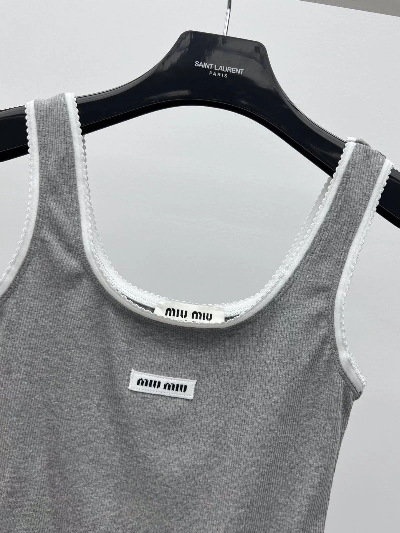 Miu Miu Vest Seasonal 156012