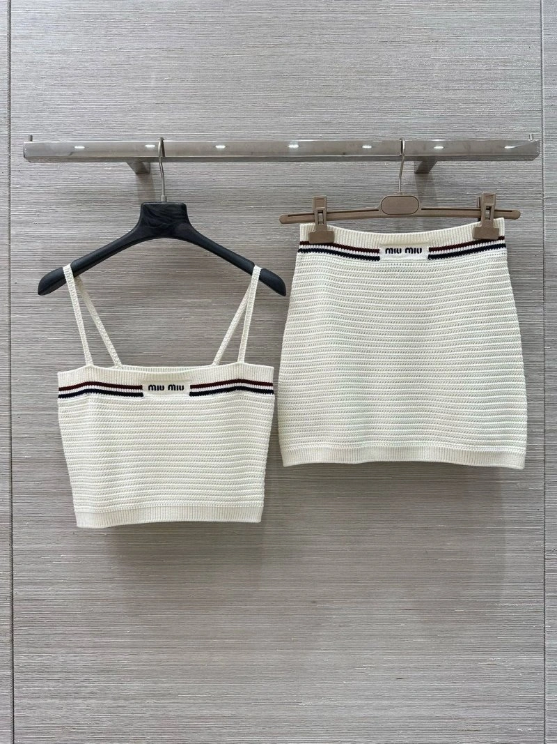 Miu Miu Vest DailyWear 156002