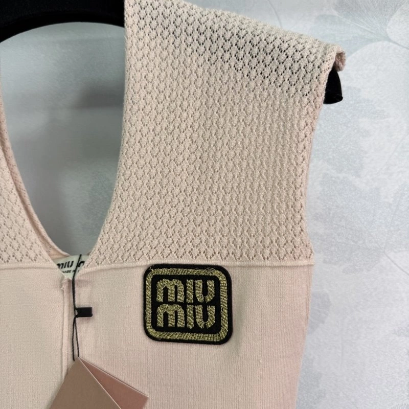 Miu Miu Vest Unique 155984