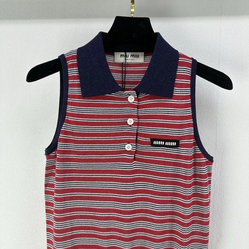 Miu Miu Vest Functional 148410