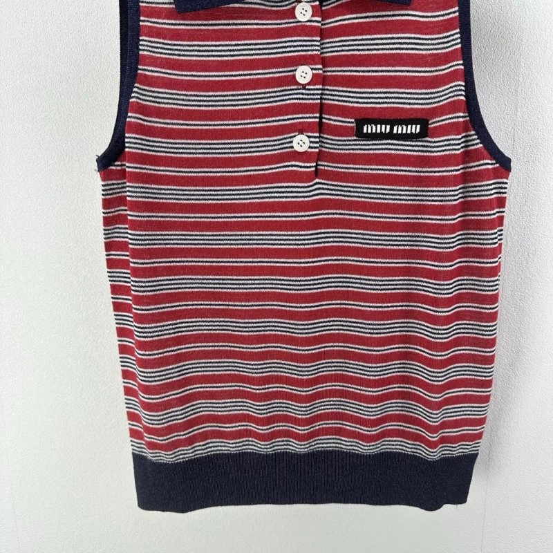 Miu Miu Vest Functional 148410