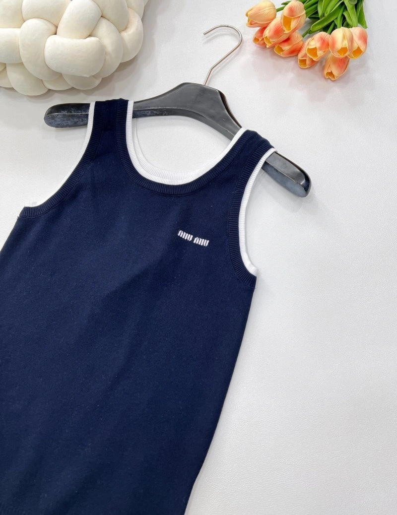 Miu Miu Vest MultiPurpose 148405