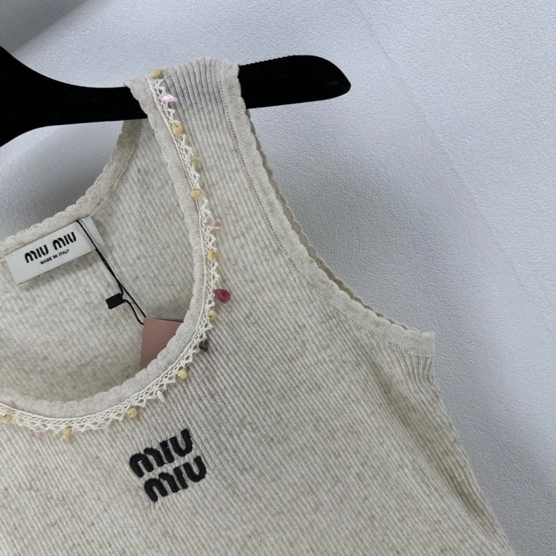 Miu Miu Vest Sporty 148397