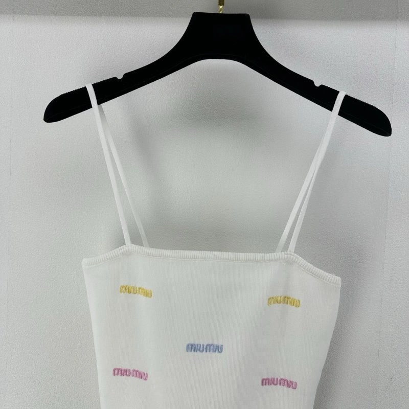 Miu Miu Vest Durable 148391