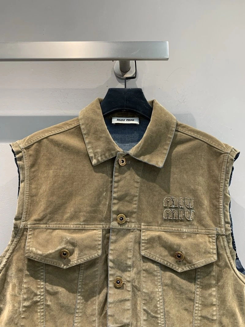 WeatherProof Miu Miu Vest 148375