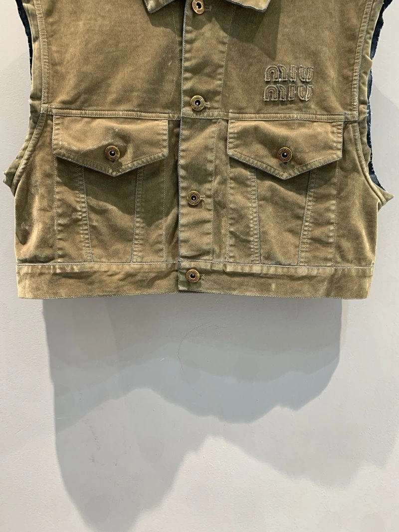 WeatherProof Miu Miu Vest 148375