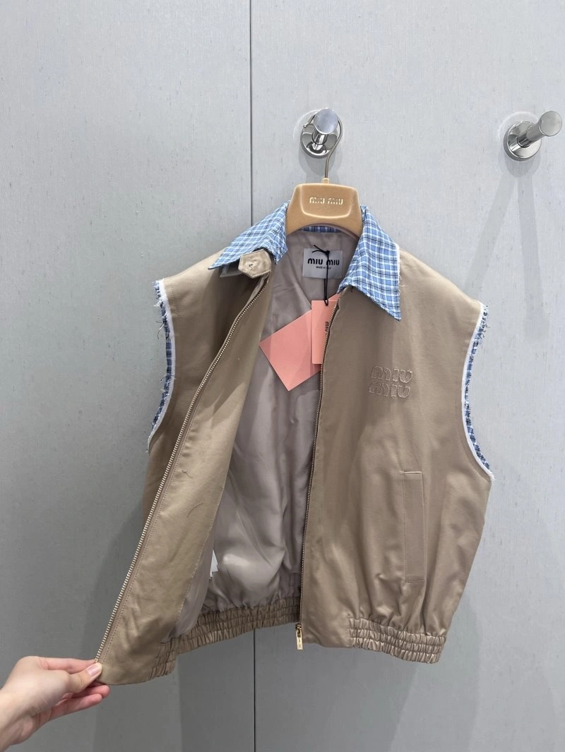 Miu Miu Vest HighPerformance 148376