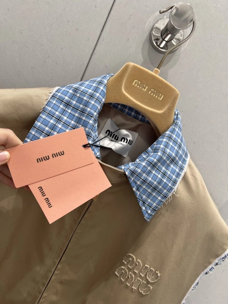 Miu Miu Vest HighPerformance 148376