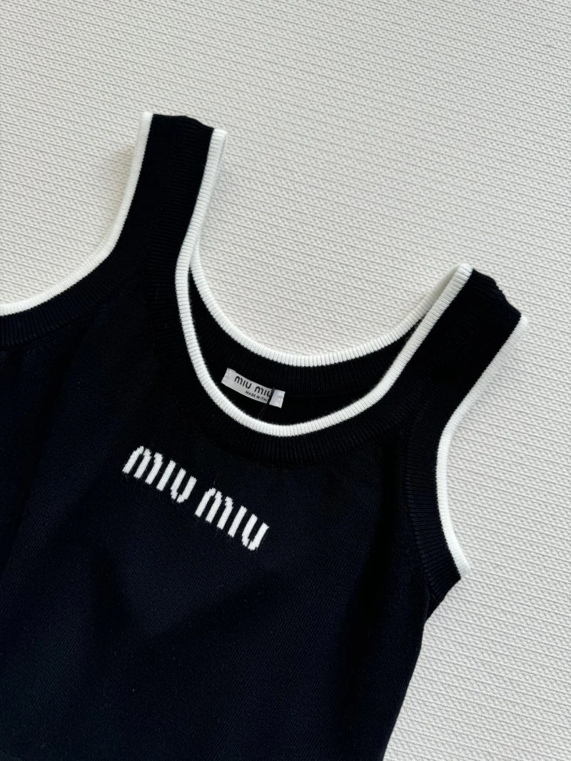 HighPerformance Miu Miu Vest 148364