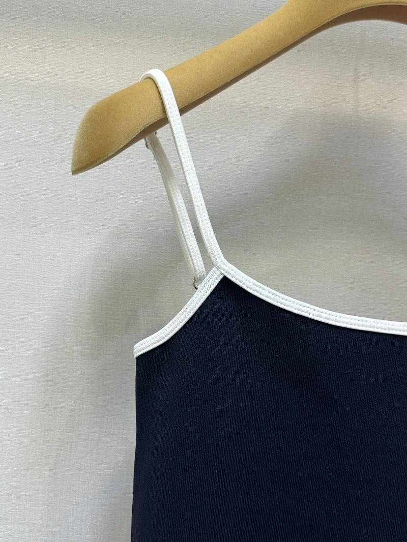 Miu Miu Vest Sleek 148378