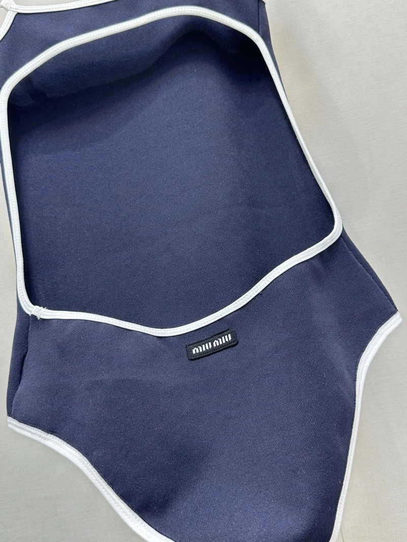Miu Miu Vest Sleek 148378