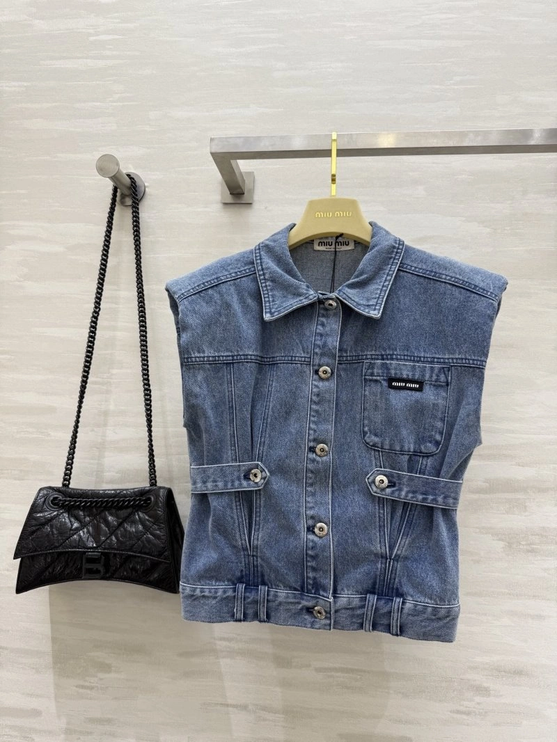 Miu Miu Vest EasyMatch 148371
