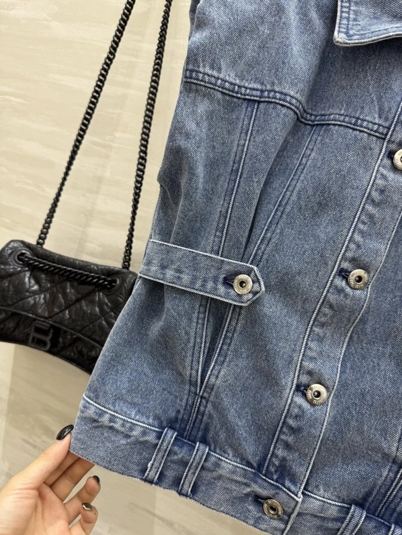 Miu Miu Vest EasyMatch 148371