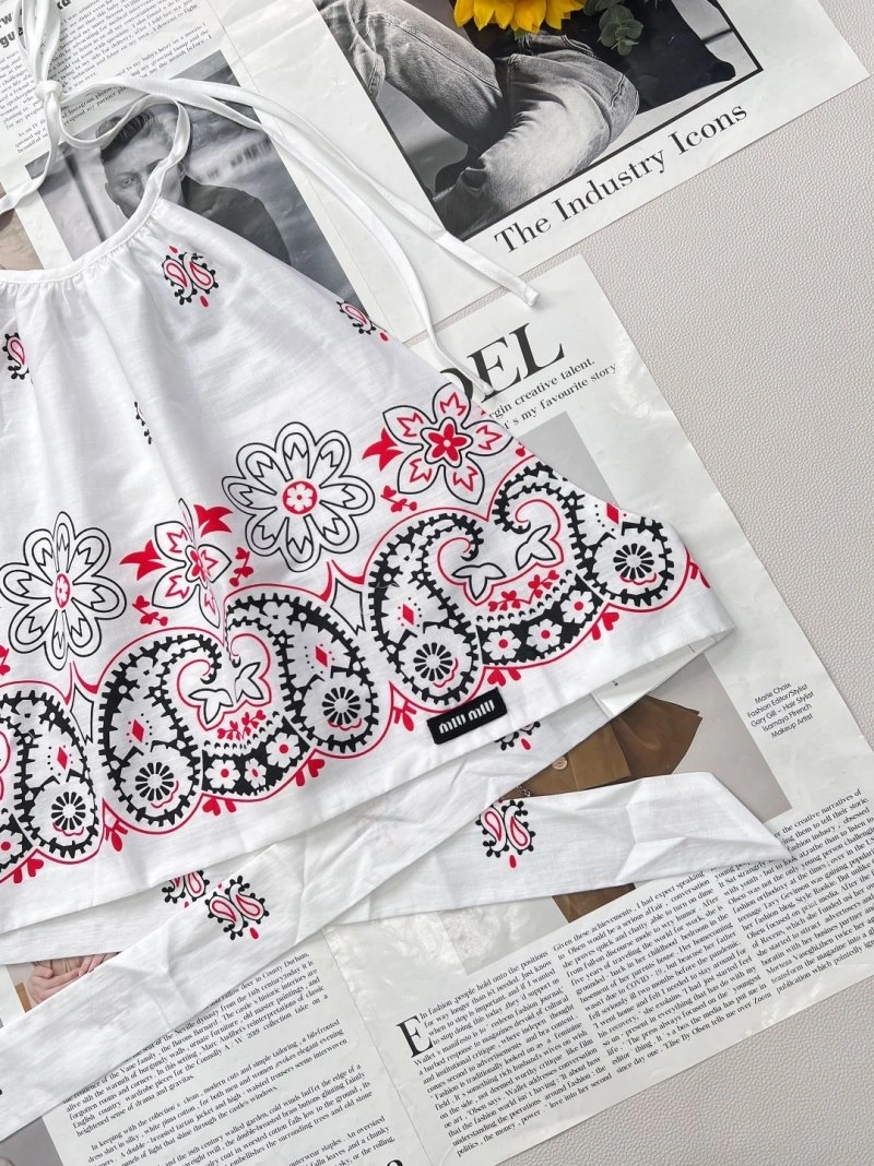 Miu Miu Vest Sporty 148358