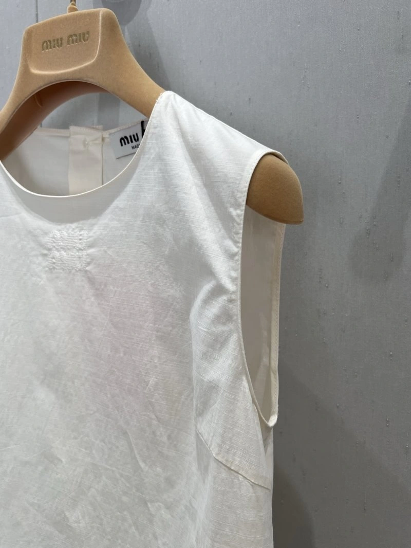 Contemporary Miu Miu Vest 148363