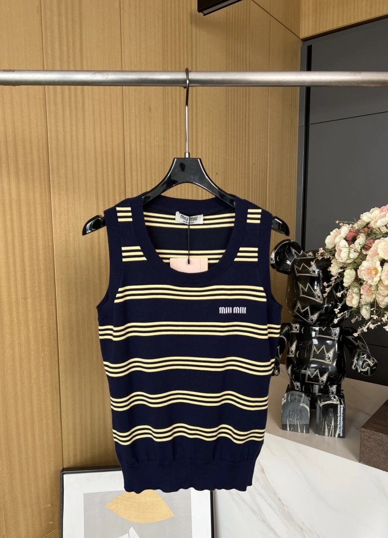 Miu Miu Vest Breathable 148385