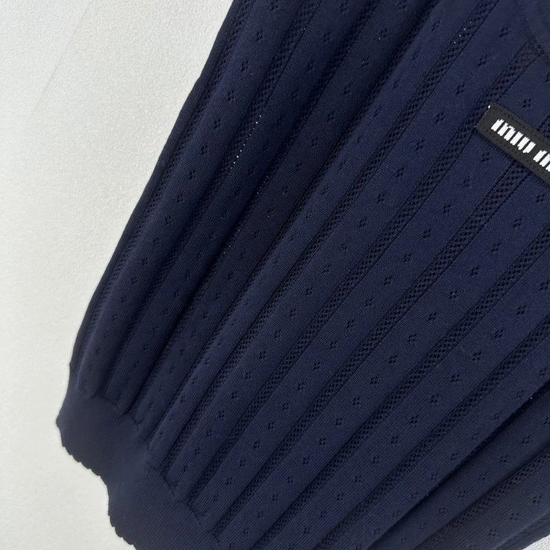 Miu Miu Vest OdorResistant 148344