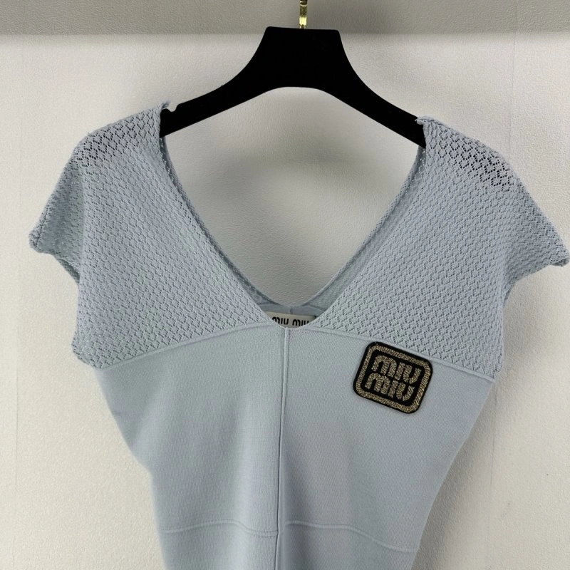 Miu Miu Vest Versatile 148342