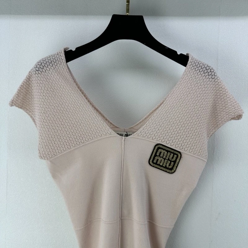 Miu Miu Vest Lightweight 148333