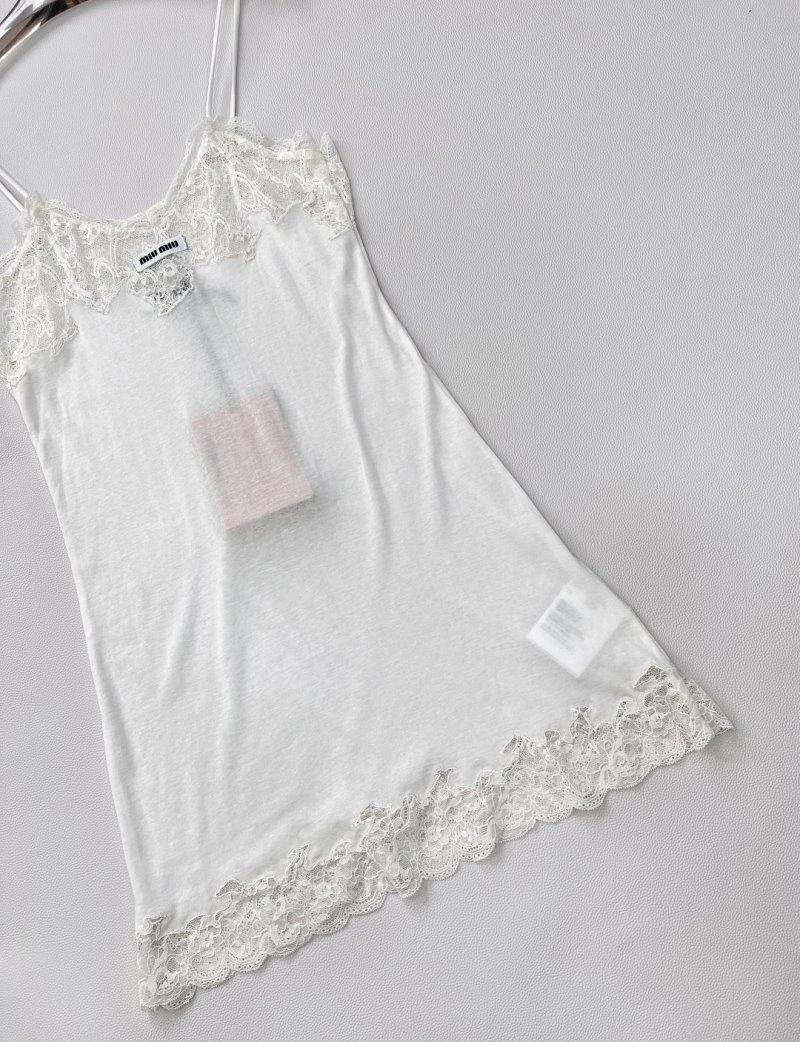 Versatile Miu Miu Vest 148337
