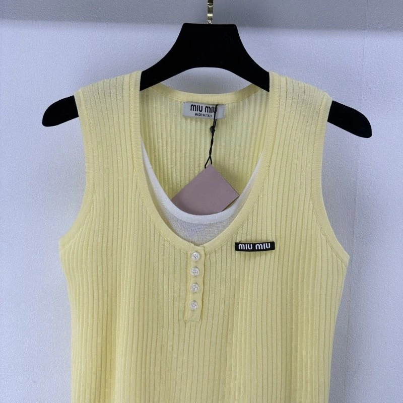 ComfortFit Miu Miu Vest 148343