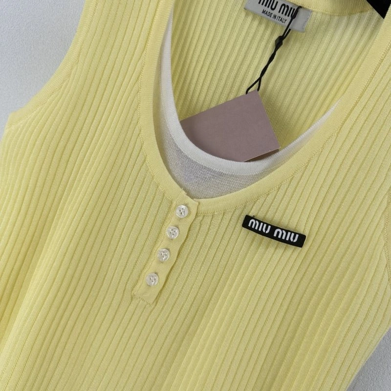 ComfortFit Miu Miu Vest 148343