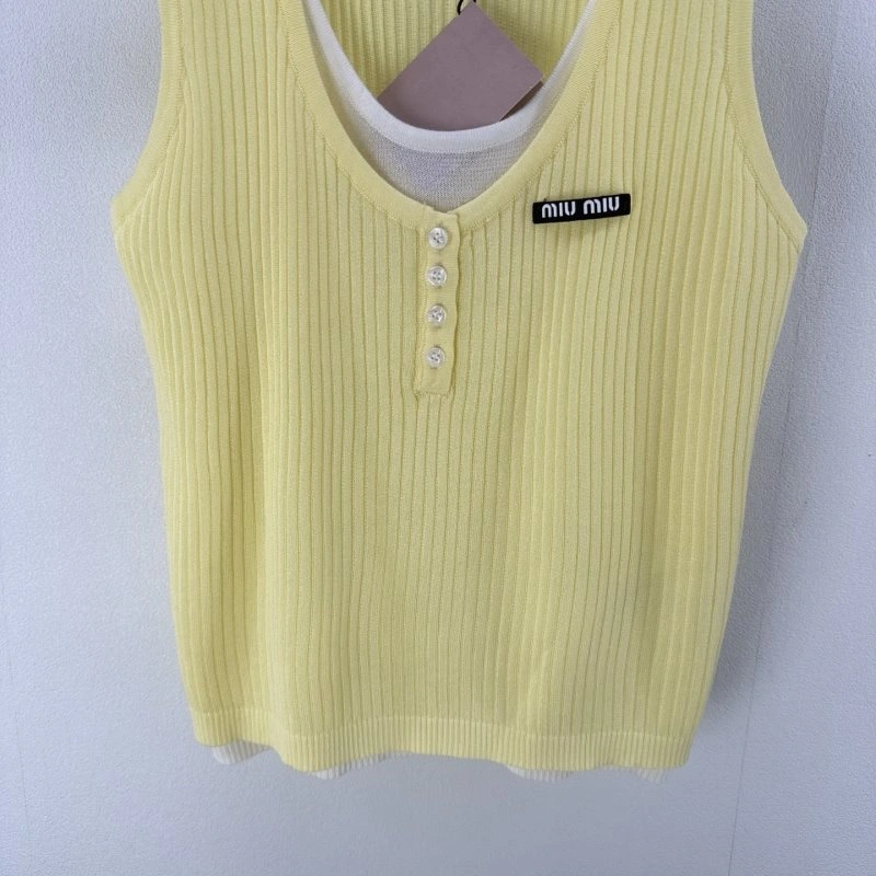 ComfortFit Miu Miu Vest 148343