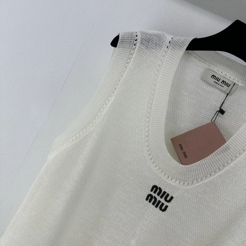 Miu Miu Vest Timeless 148321