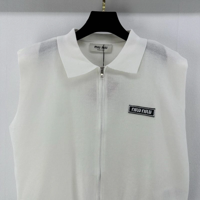 Miu Miu Vest Refined 148331
