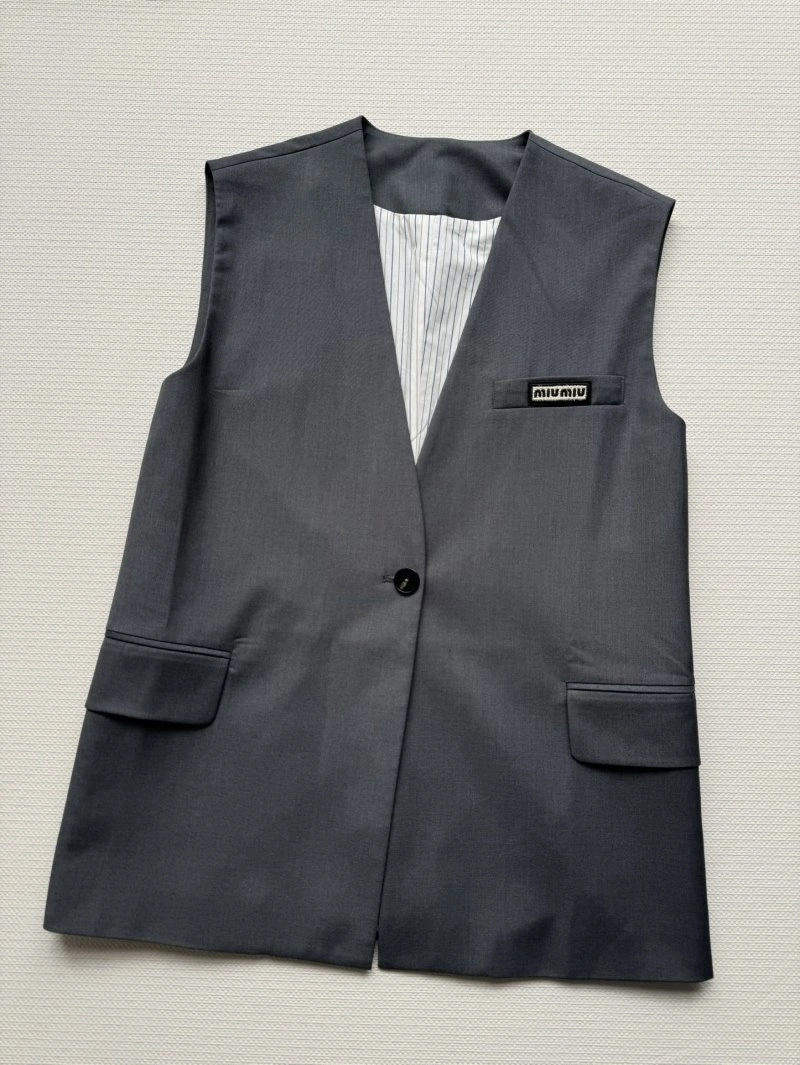 WrinkleFree Miu Miu Vest 148325