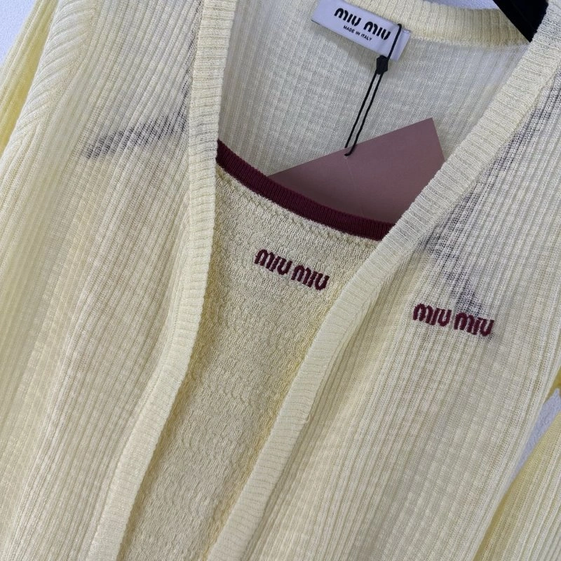 Miu Miu Vest Packable 148326