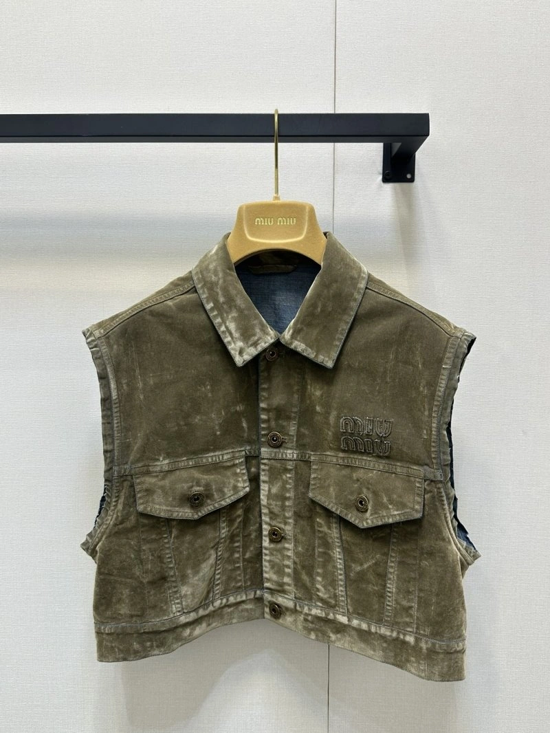 WellDesigned Miu Miu Vest 148319
