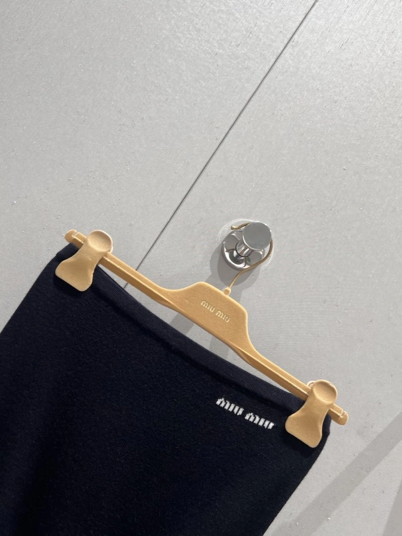 Trendsetting Miu Miu Vest 148309