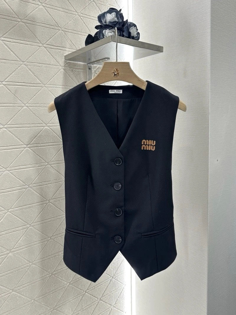 Miu Miu Vest GoAnywhere 154349
