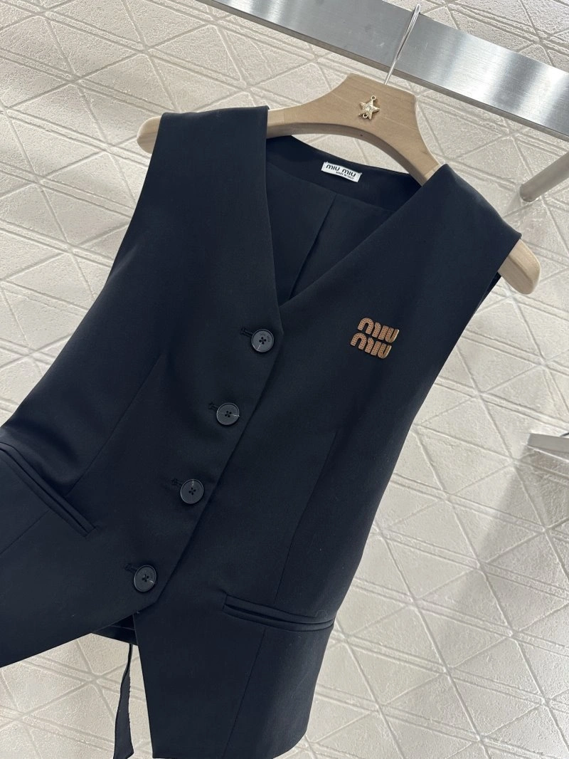 Miu Miu Vest GoAnywhere 154349