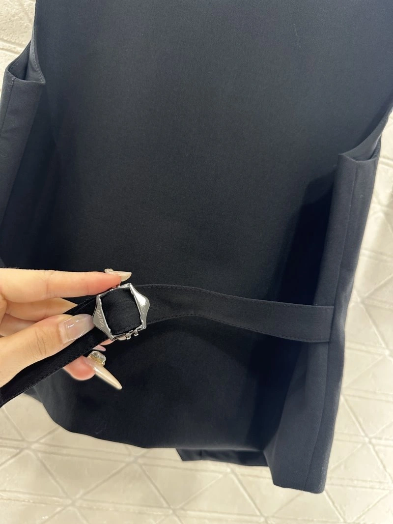 Miu Miu Vest GoAnywhere 154349