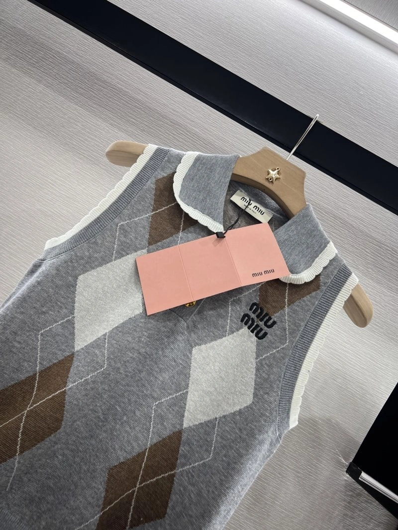 Functional Miu Miu Vest 154327